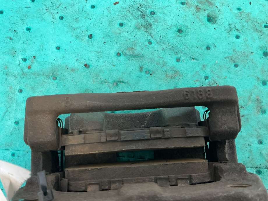 Bremsecaliper høyre bak til Honda HR-V 2015-2021 (Type II)  (HONDA|43018-T8M-G00|)