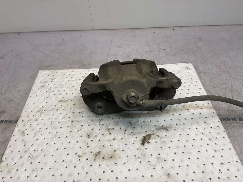 Bremsecaliper høyre foran til Honda HR-V 2015-2021 (Type II)  (HONDA|45018-T8M-G00|)