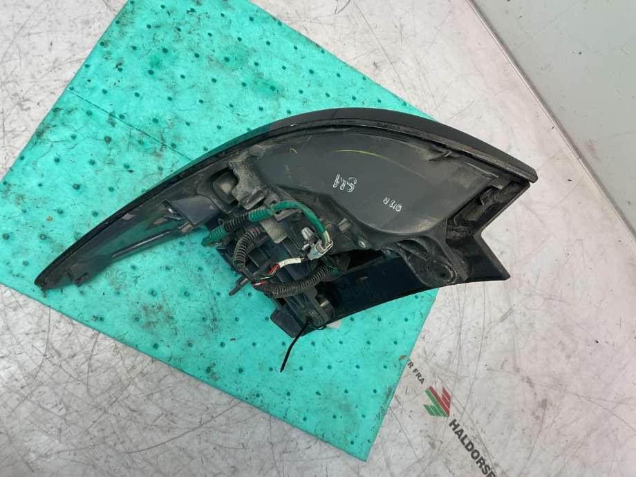 Baklykt venstre til Honda HR-V 2015-2021 (Type II)  (HONDA|33553-T7S-M01|)