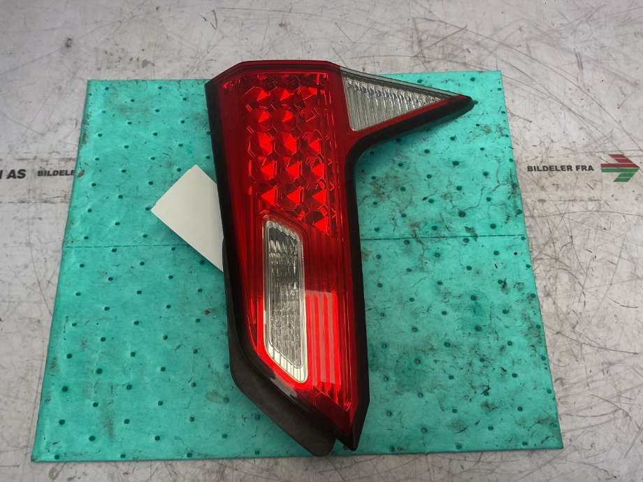 Baklykt høyre indre til Honda HR-V 2015-2021 (Type II)  (HONDA|34150-T7S-A01|)