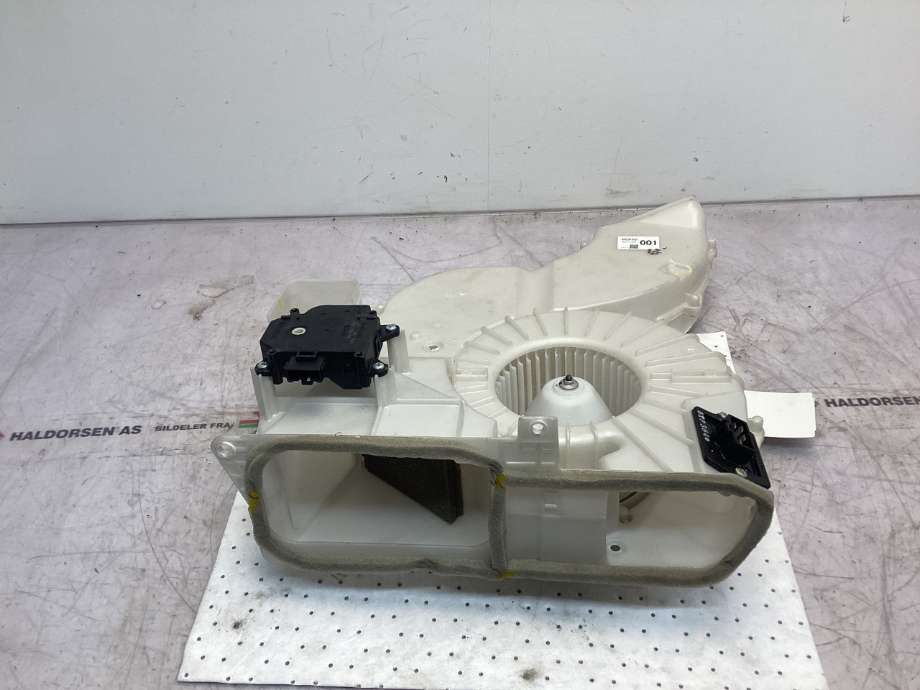 Diverse deler til Mitsubishi Pajero 2016-2019 (Type IV, Fase 2) (MITSUBISHI|7840A036|7841A001|7840A045)