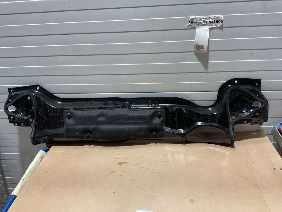 Frontplate øvre til Toyota C-HR 2016-->>  (TOYOTA|55701F4010|)