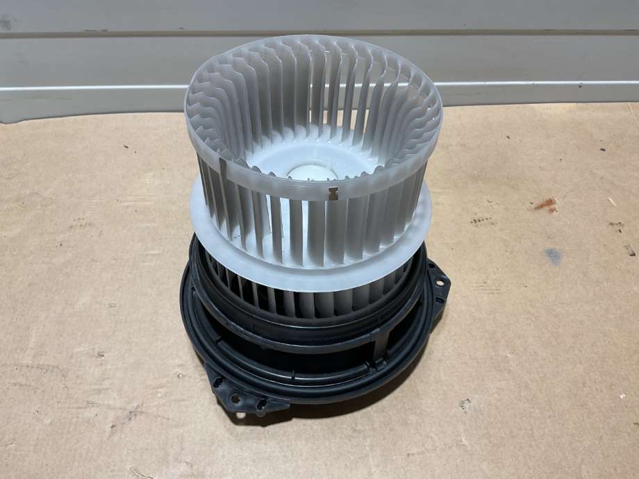 Varmeapparat motor til Toyota C-HR 2016-->>  (TOYOTA|87103F4020|)