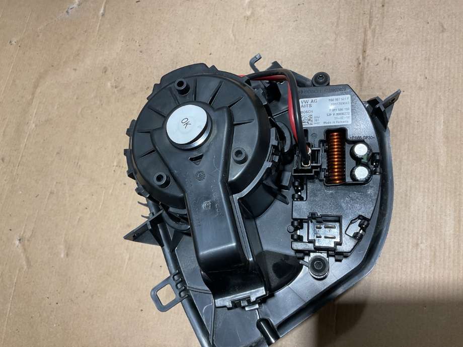 Varmeapparat motor til VW Transporter / Caravelle 2019-->> (T6.1) (T6.1) (VOLKSWAGEN|7L1 819 021||H201399042001)