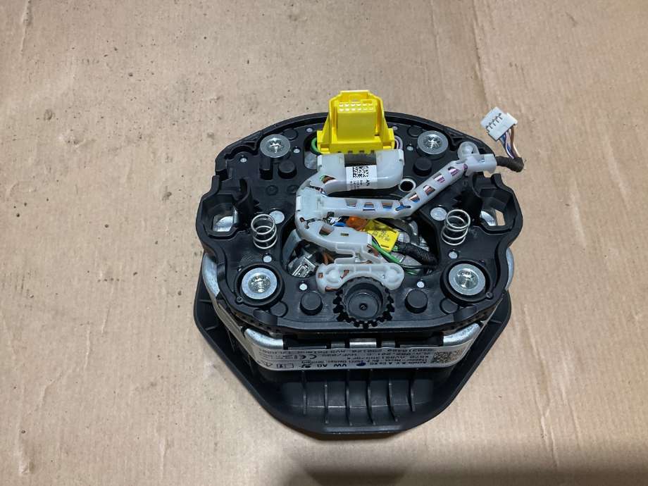 Airbag rattpute til VW Transporter / Caravelle 2019-->> (T6.1) (T6.1) (VOLKSWAGEN|7LA 880 201 G|)