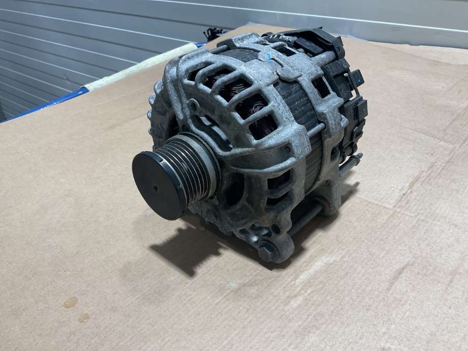 Dynamo til VW Transporter / Caravelle 2019-->> (T6.1) (T6.1) (VOLKSWAGEN|04L 903 023 N|)