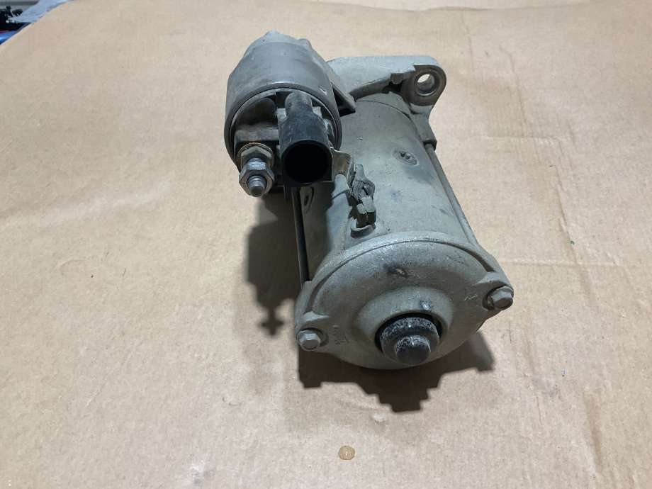 Starter diesel til VW Transporter / Caravelle 2019-->> (T6.1) (T6.1) (VOLKSWAGEN|02E 911 022 C|)