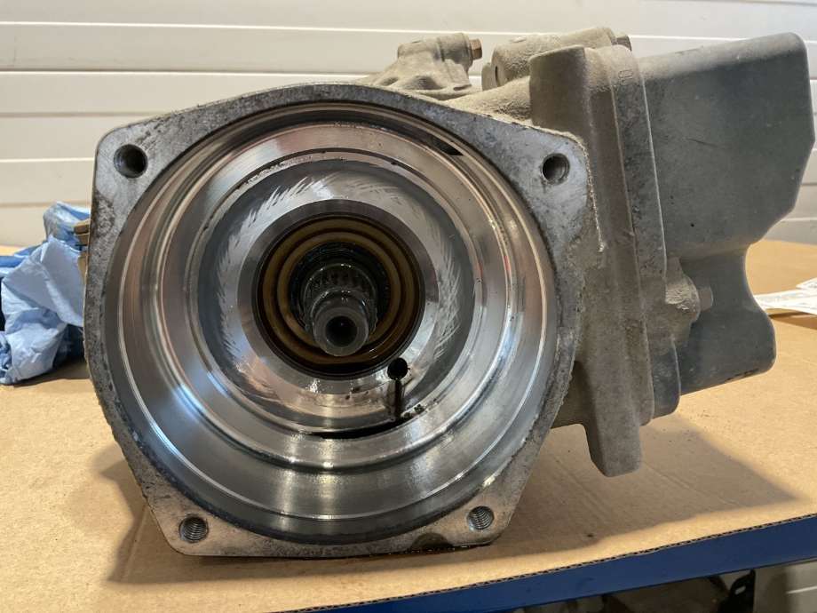 Kardang klokke bak til Volvo XC60 2008-2013 (Type I, Fase 1)  (VOLVO|36012670|UTEN HALDEX|)