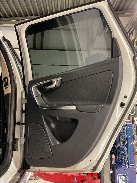 Dør høyre bak til Volvo XC60 2008-2013 (Type I, Fase 1)  (VOLVO|31402418|)