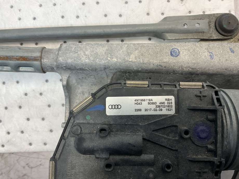 Viskeroverføring til Audi Q7 2015-->> (Type II) (AUDI|4M1 955 023 B|)