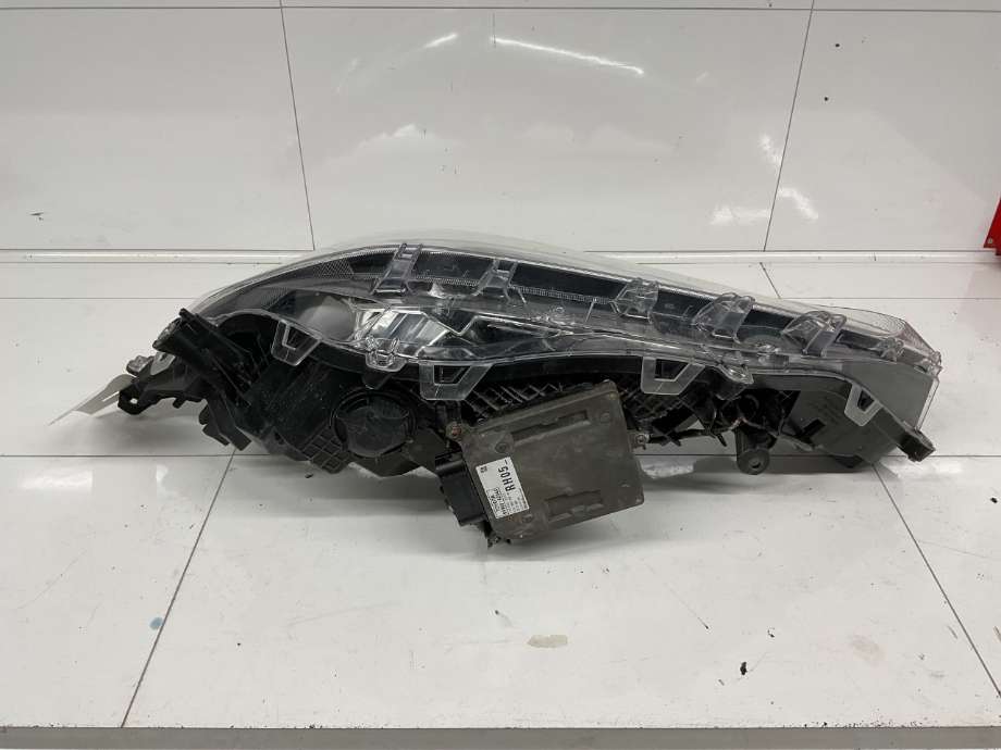 Frontlykt høyre halogen til Suzuki Across 2020-->>  (SUZUKI|T8114-542B8-000|)