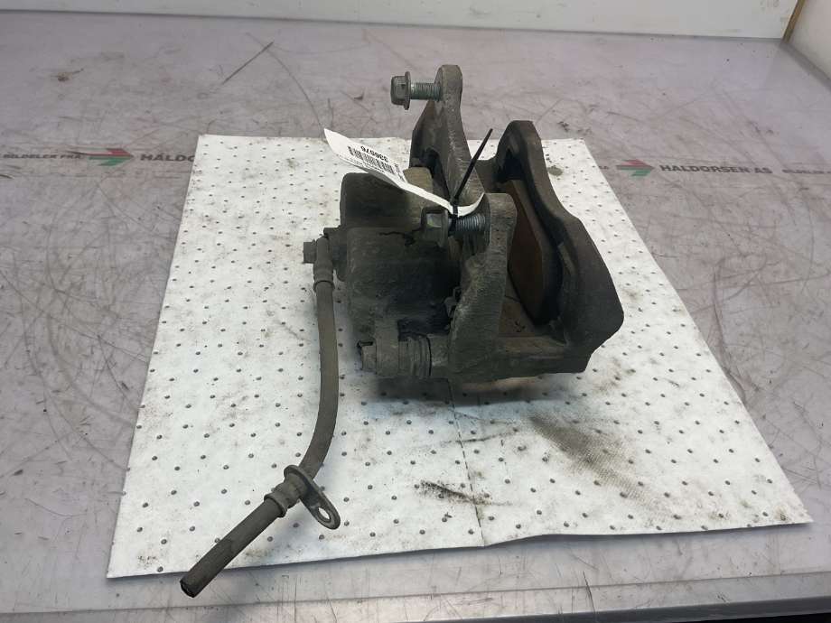 Bremsecaliper venstre foran til Suzuki Across 2020-->>  (SUZUKI|T4775-04817-000|T4772-24817-000|)