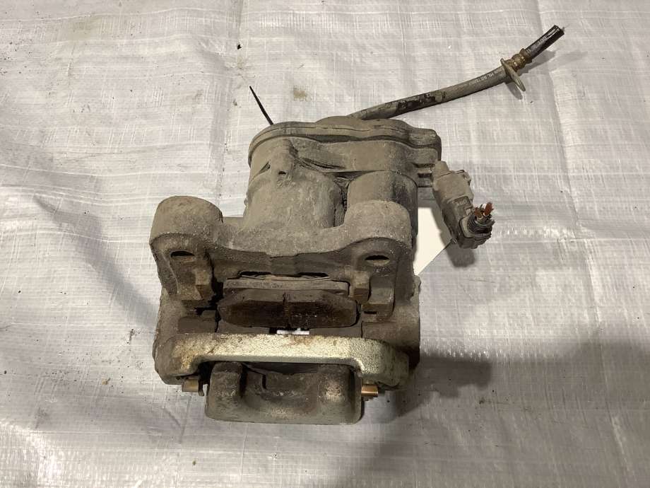 Bremsecaliper venstre bak til Suzuki Across 2020-->>  (SUZUKI|T4785-04209-000|T4631-03301-000|)
