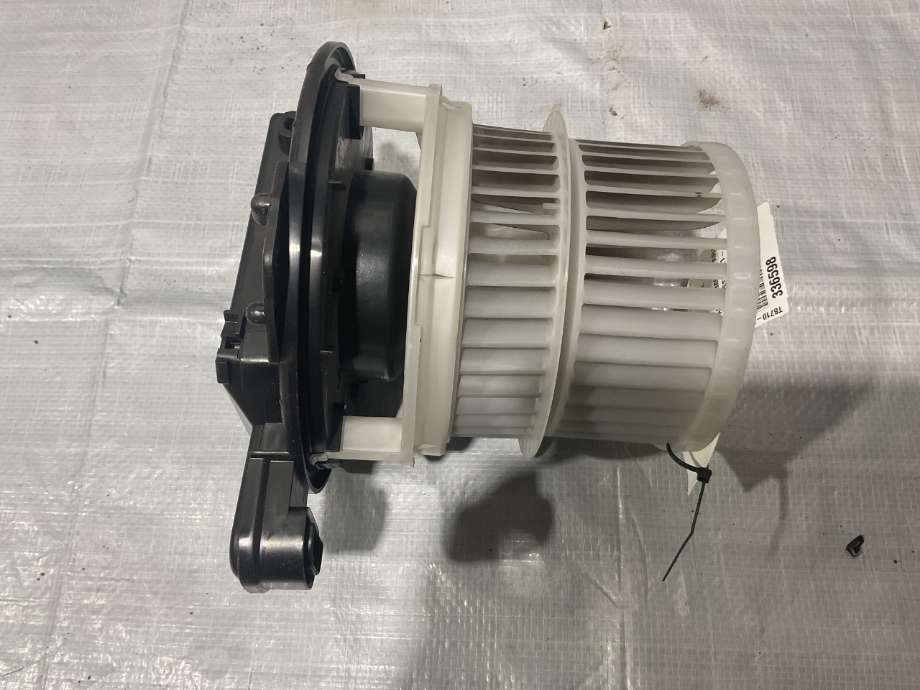 Varmeapparat motor til Suzuki Across 2020-->>  (SUZUKI|T8710-34212-000|)
