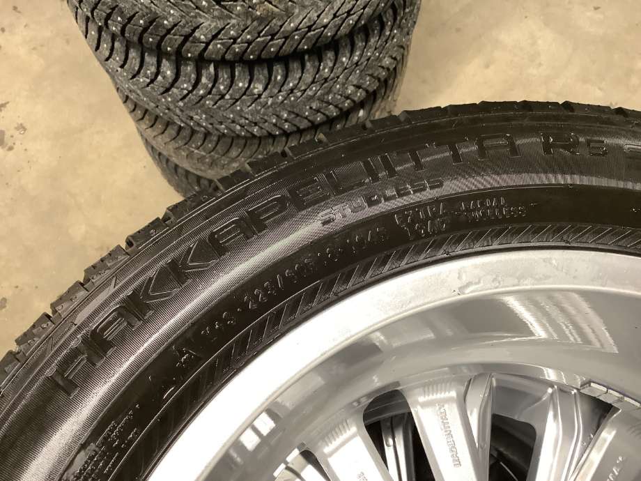 Hjulsett aluminium vinter til Suzuki Across 2020-->>  (SUZUKI|5X115 ET 35 NAV 60|225/60R18 104R XL|SUZUKI ACROSS)