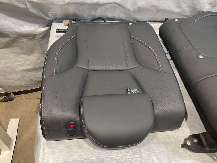 Sete bak til Subaru Forester 2019-->> (Type V)  (SUBARU|)