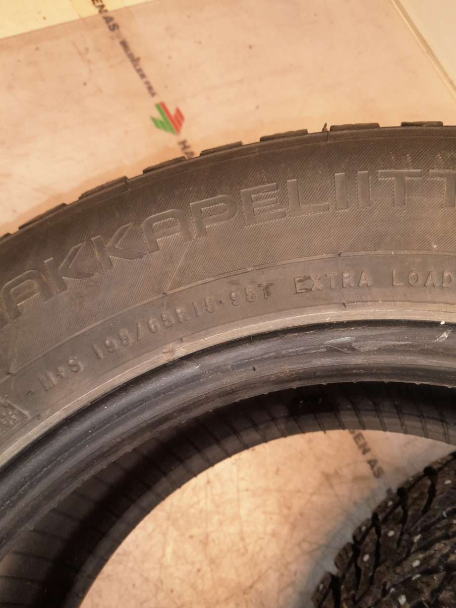 Dekk til Annet Dekk vinter pigg 0-->>  (HAKKAPELITTA 9|NOKIAN|)
