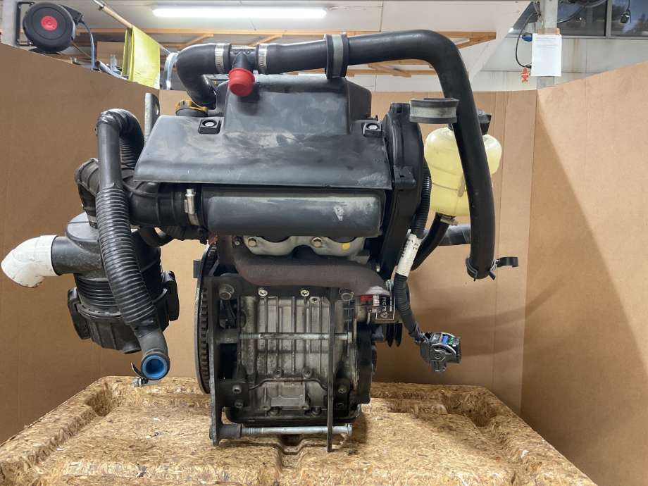 Motor diesel til Mopedbil Ligier JS50 2015-2024 (Type I)  (Ligier Js50L elegance dci|492DCI LOMBARDINI|)