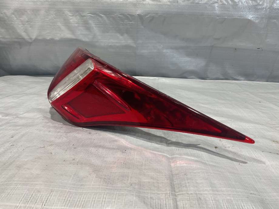 Baklykt venstre til Lexus IS 2013-2020 (Type III) (XE30) (XE30) (LEXUS|8156153280|)