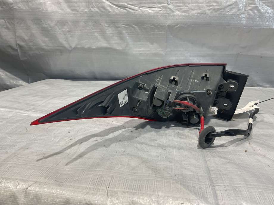 Baklykt venstre til Lexus IS 2013-2020 (Type III) (XE30) (XE30) (LEXUS|8156153280|)
