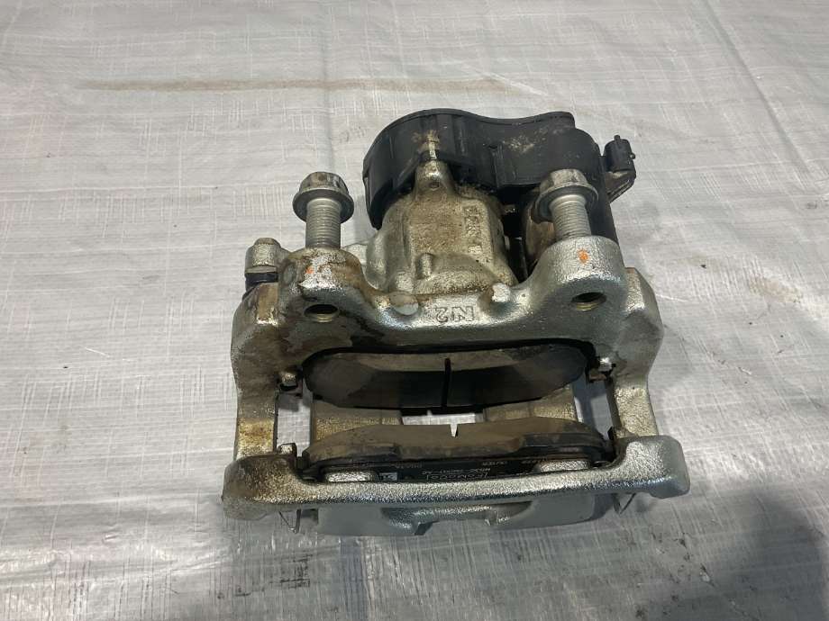 Bremsecaliper venstre bak til Ford Ranger / Ranger Raptor 2022-->>  (FORD RANGER RAPTOR
DOBBELHYTTE|MED KLAVE OG EL MOTO|2717286|2530395)