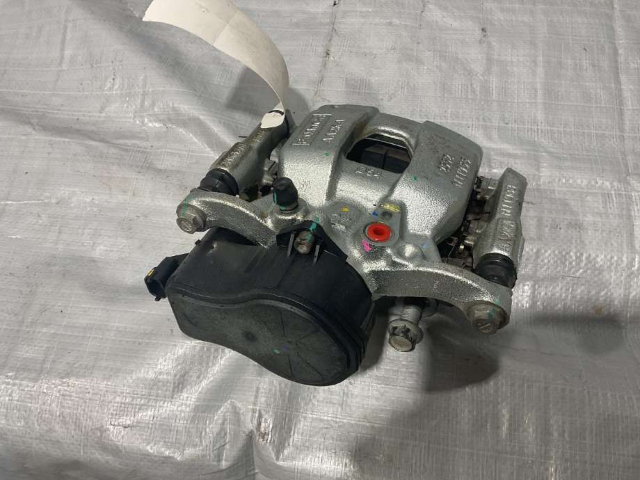 Bremsecaliper høyre bak til Ford Ranger / Ranger Raptor 2022-->>  (FORD RANGER RAPTOR
DOBBELHYTTE|2530395|2717284|MED KLAVE OG MOTOR)