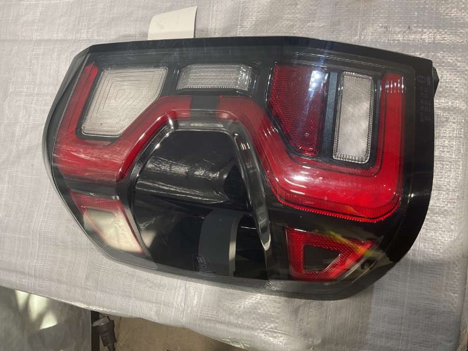 Baklykt venstre til Ford Ranger / Ranger Raptor, 2022-->>  (FORD RANGER RAPTOR
DOBBELHYTTE|2695163)