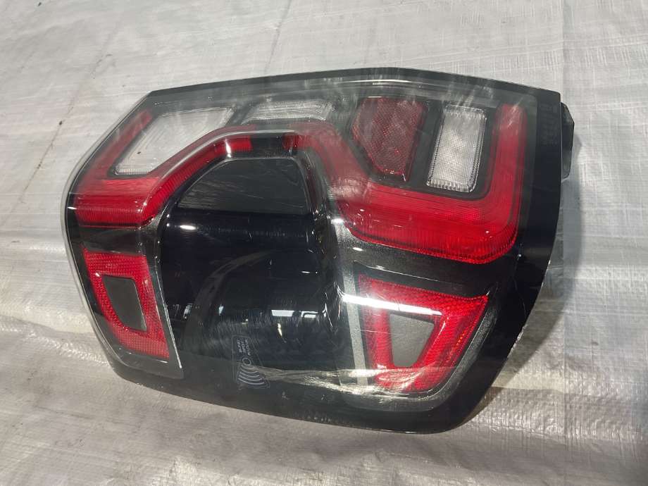 Baklykt venstre til Ford Ranger / Ranger Raptor 2022-->>  (FORD RANGER RAPTOR
DOBBELHYTTE|2695163|)