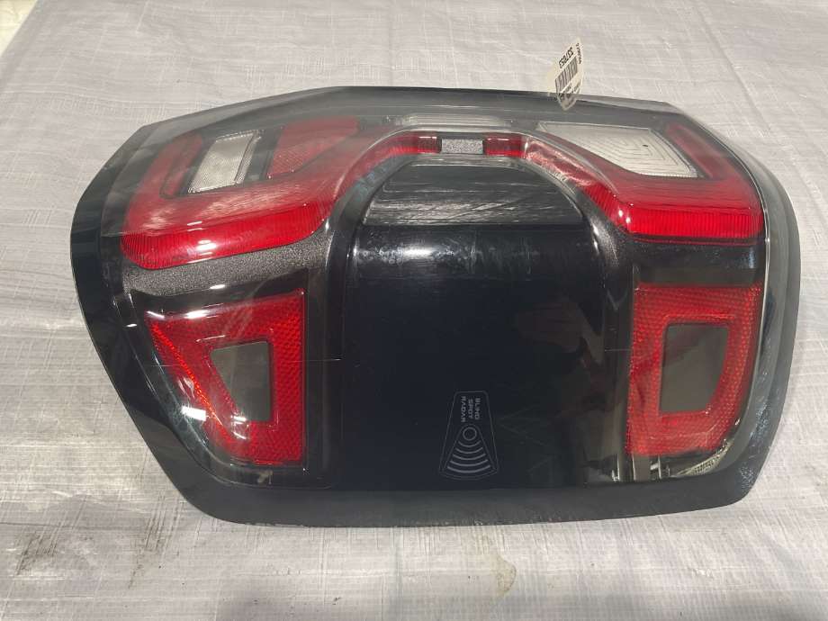 Baklykt høyre til Ford Ranger / Ranger Raptor 2022-->>  (FORD RANGER RAPTOR
DOBBELHYTTE|2790566|)
