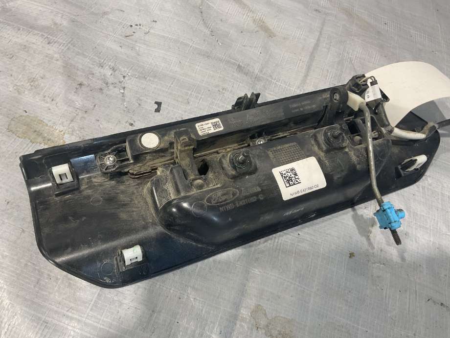 Baklykt bremselys bakrute til Ford Ranger / Ranger Raptor 2022-->> (FORD RANGER RAPTOR
DOBBELHYTTE|BAKLUKE|2558781|BREMSELYS BAKLUKE)