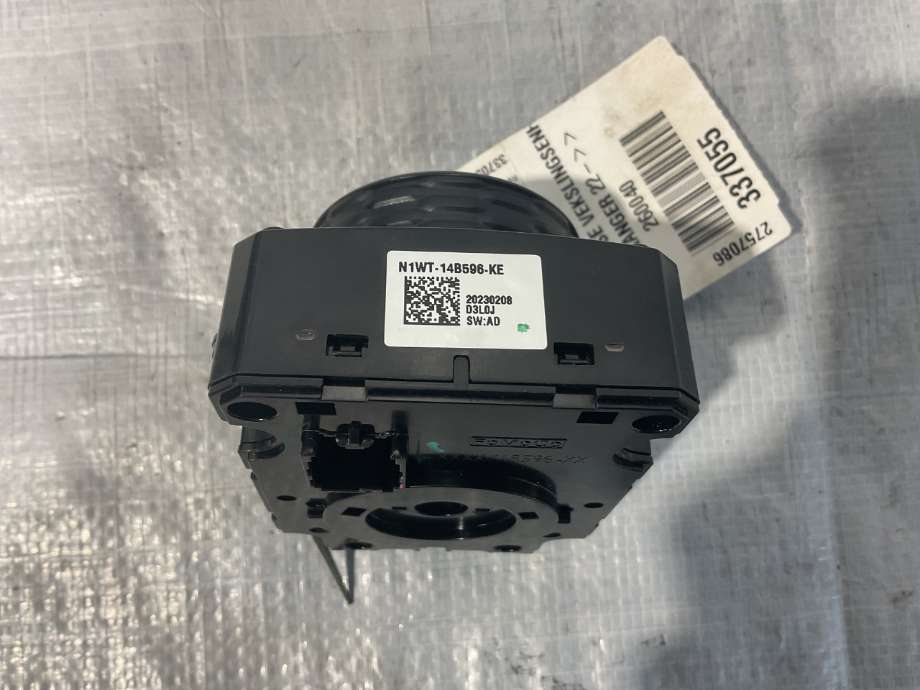 Diverse deler til Ford Ranger / Ranger Raptor 2022-->> (FORD RANGER RAPTOR
DOBBELHYTTE|2757086|BRYTER MIDTKONSOLL|)