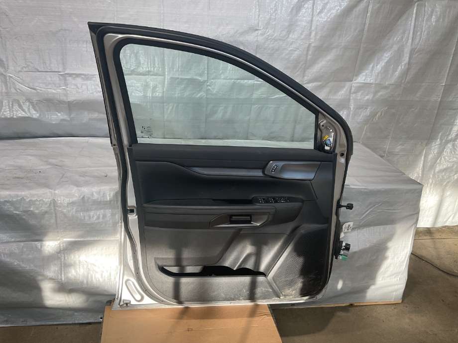 Dør venstre foran til Ford Ranger / Ranger Raptor 2022-->>  (FORD RANGER RAPTOR
DOBBELHYTTE|2839748||2616555)