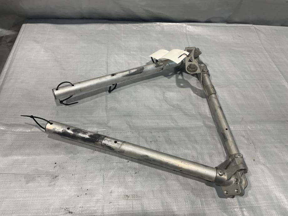 Ramme til Snøscooter Polaris øvrige 0-->>  (Polaris 800 Titan|1022777|TRIANGEL FORAN|)