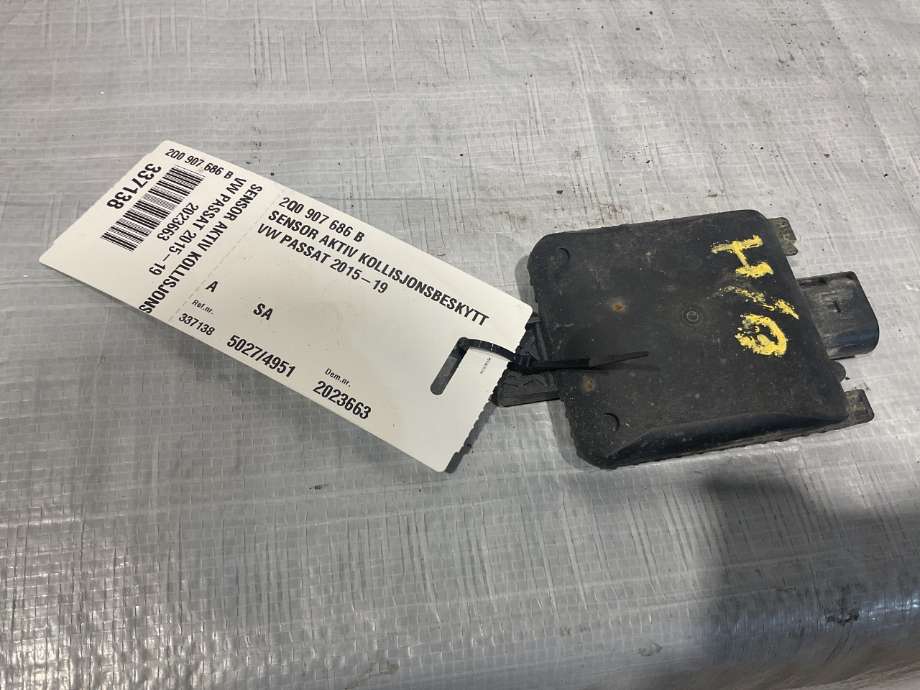 Sensor radar til VW Passat 2015-2019 (Fase 1) (B8) (B8) (VOLKSWAGEN|2Q0 907 686 B|)