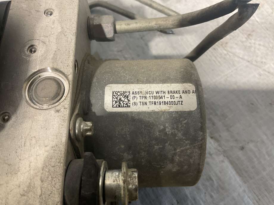 ABS sentral til Tesla Model 3 2018-2023 (Fase 1)  (TESLA|1044746-00-A|)