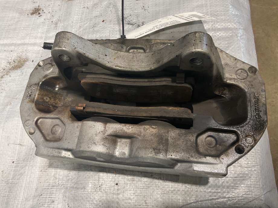 Bremsecaliper høyre foran til Tesla Model 3 2018-2023 (Fase 1)  (TESLA|1044622-00-D|)