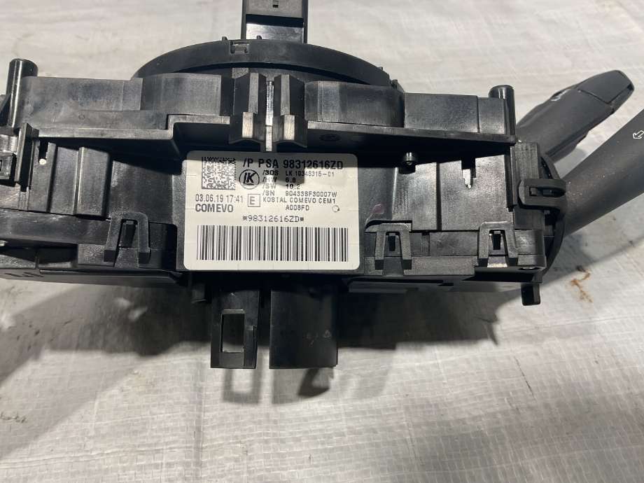 Bryter combi til Peugeot Partner 2019-->> (Type III)  (PEUGEOT|98 312 616 ZD|)