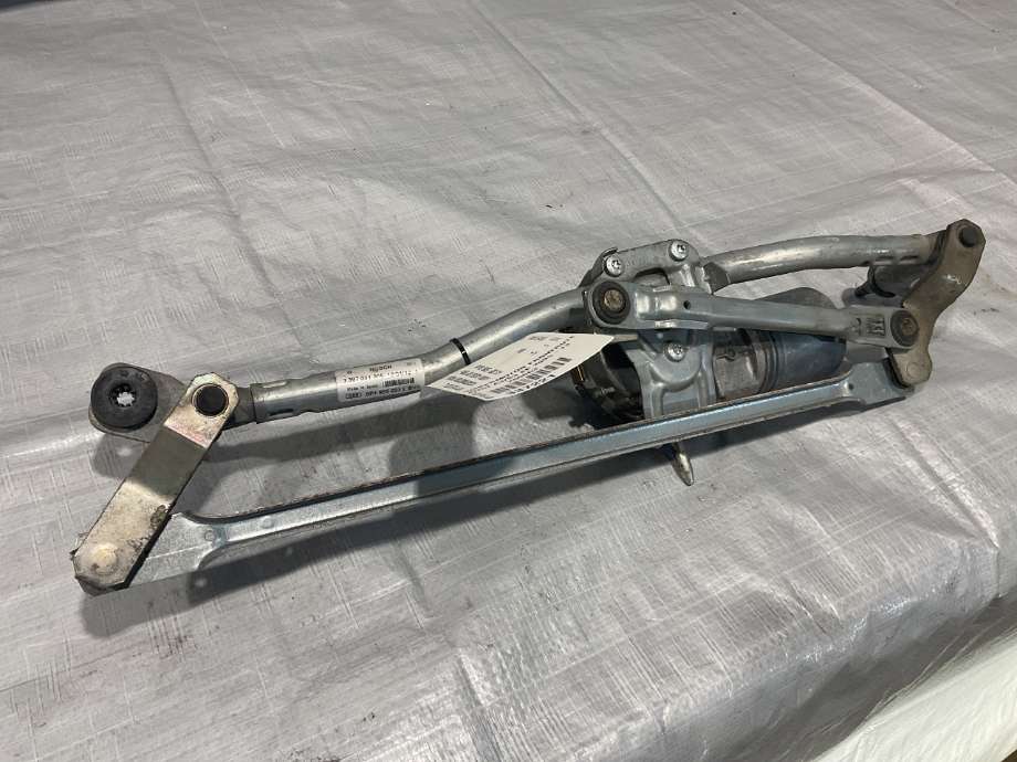Viskermotor frontrute til Audi A3 2009-2012 (Type II, Fase 2)  (AUDI|8P1 955 023 L|)