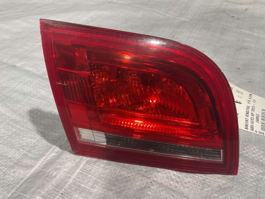 Baklykt venstre indre til Audi A3, 2009-2012 (Type II, Fase 2) (AUDI|8P4 945 093 D)