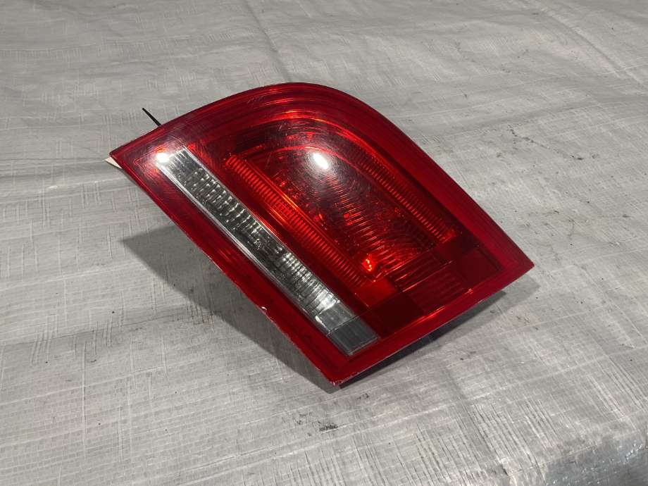 Baklykt høyre indre til Audi A3 2009-2012 (Type II, Fase 2)  (AUDI|8P4 945 094 D|)