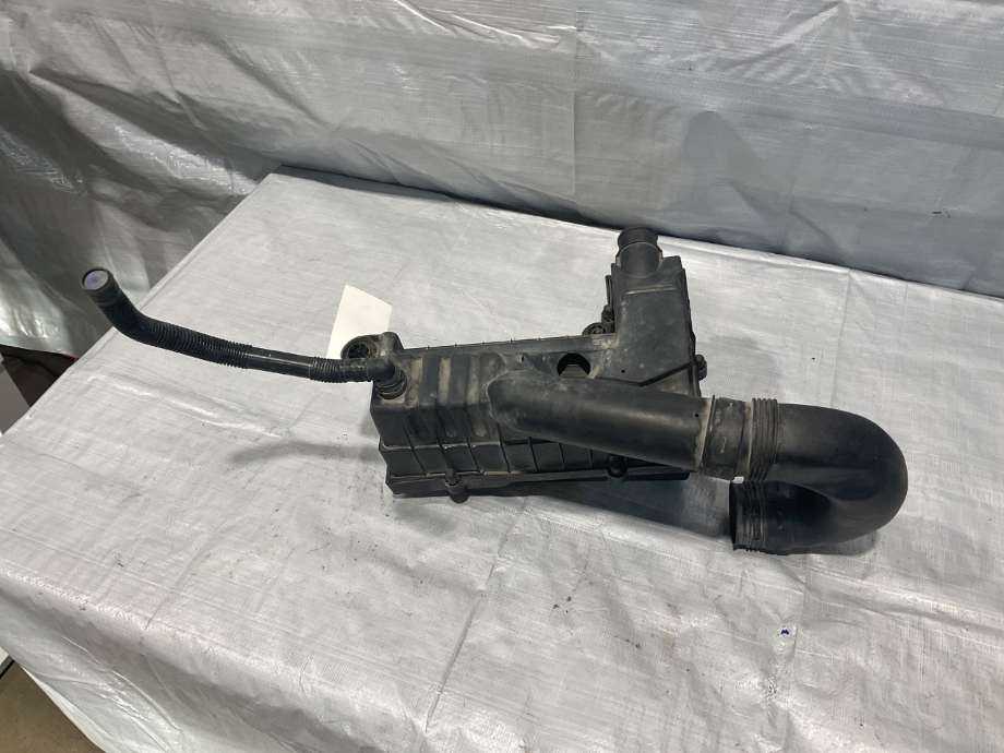 Luftfilterboks til Audi A3 2009-2012 (Type II, Fase 2)  (AUDI|3C0 129 607 BE|)