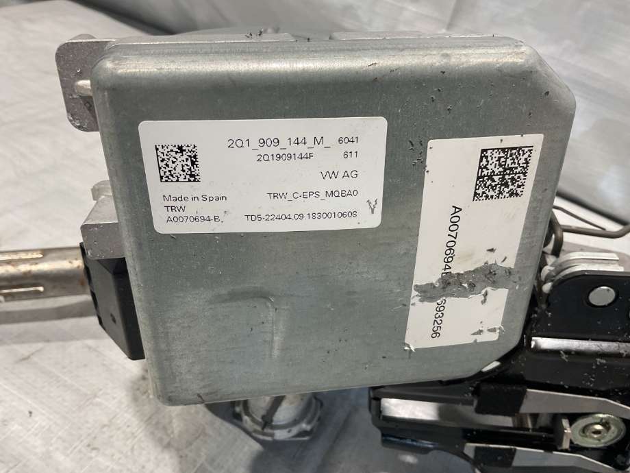 Rattaksel elektrisk servo til VW Polo 2017-2021 (Type VI, Fase 1)  (VOLKSWAGEN|2Q1 423 510 BE|)
