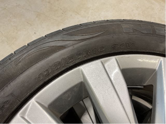 Hjulsett aluminium sommer til VW Polo 2017-2021 (Type VI, Fase 1)  (VOLKSWAGEN|5X100 ET47 NAV 57|195/55R16 91V|)