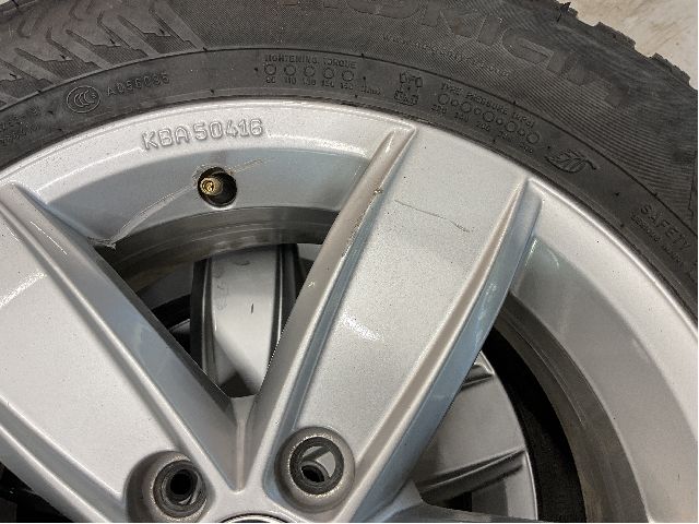 Hjulsett aluminium vinter til VW Polo 2017-2021 (Type VI, Fase 1)  (VOLKSWAGEN|5X100 ET 40 NAV 57|185/65R15 92T|)