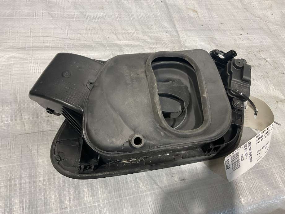 Batterilader inntak/luke til VW ID.3 2020-->> (VOLKSWAGEN ID 3 KOMBI 5D FL|10A 809 857 C|10A 809 909|)