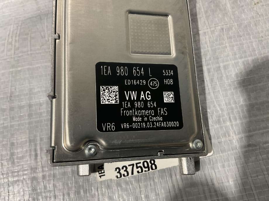 Kamera til VW ID.3 2020-->> (VOLKSWAGEN ID 3 KOMBI 5D FL|1EA 980 654 L|)