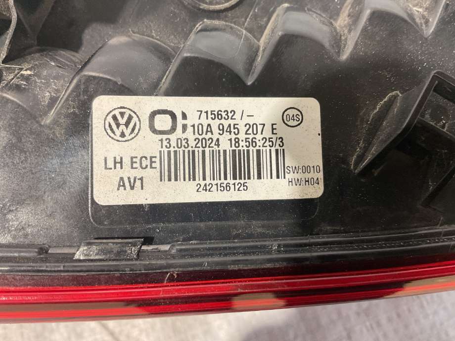 Baklykt venstre til VW ID.3 2020-->>  (VOLKSWAGEN ID 3 KOMBI 5D FL|10A 945 207 E|)