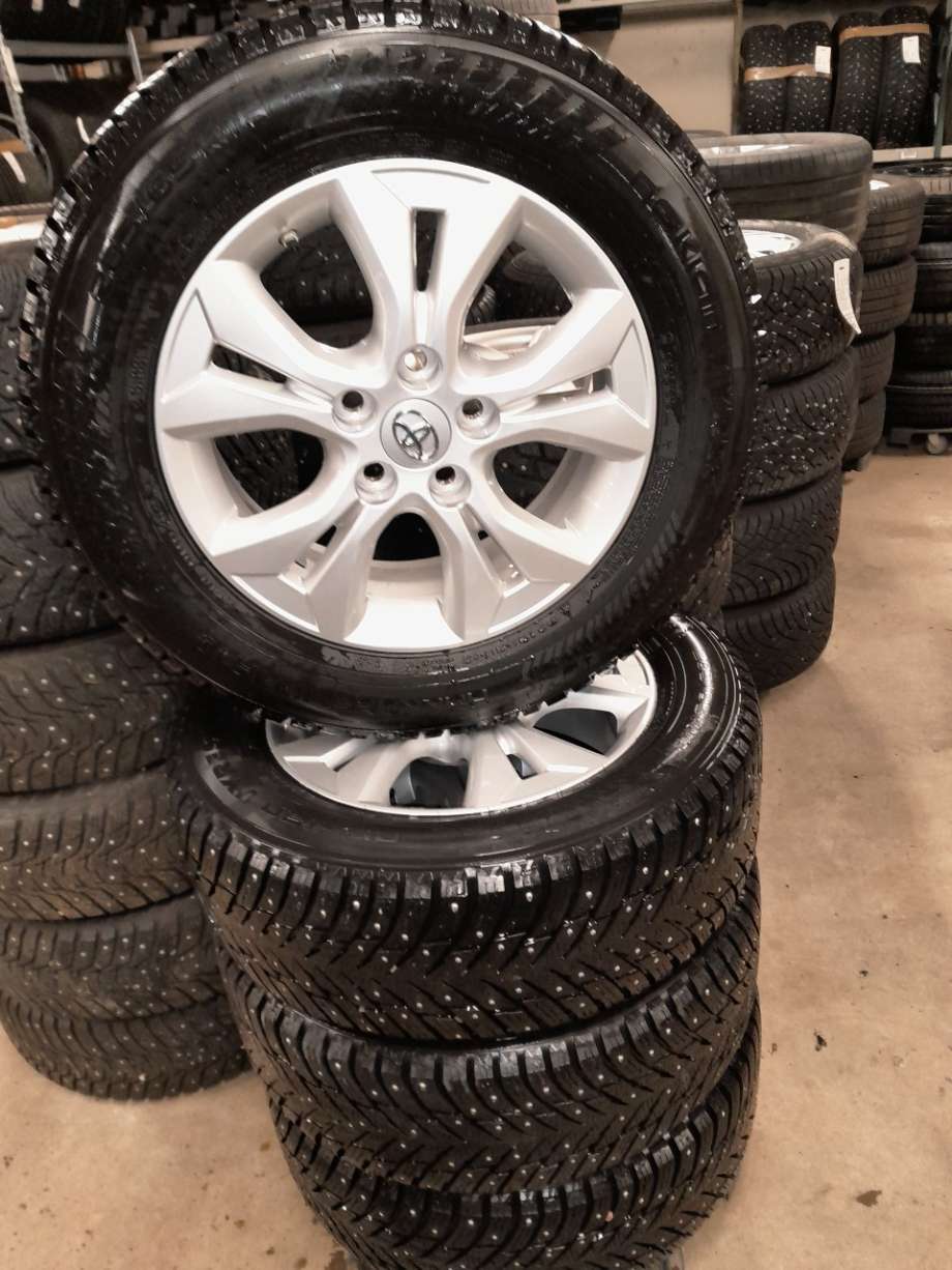 Hjulsett aluminium vinter til Lexus IS 2013-2020 (Type III) (XE30) (XE30) (LEXUS||205/65 R16 95T)
