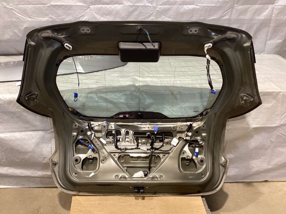 Bakluke combi til Toyota Yaris 2020-->> (Type IV)  (TOYOTA|67005K0030|)