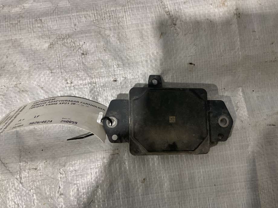Sensor radar til Toyota Yaris 2020-->> (Type IV)  (TOYOTA|882100D040|)